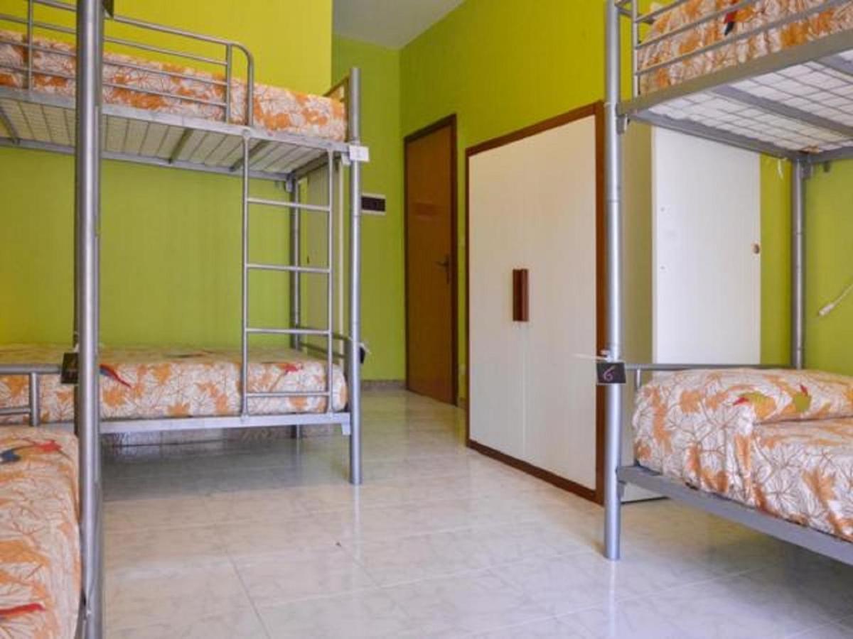 Gianni House Backpackers Hostel Giardini-Naxos Exterior foto